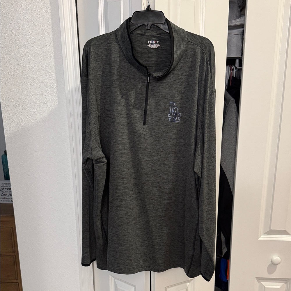 Under Armour Gray HeatGear Top Dodgers